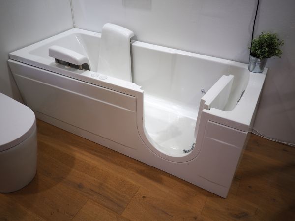 Cost of Walk In Tub Repair in Nampa