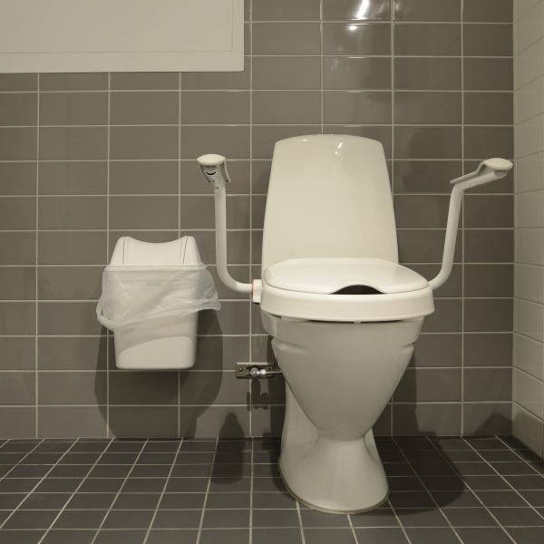 Cost of Commercial Toilet Repair in Nampa
